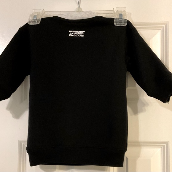 Burberry black sweater with teddy bear and logo on the front. SZ- 2 Y 🍄🌺HP🌺🍄 - Picture 4 of 12
